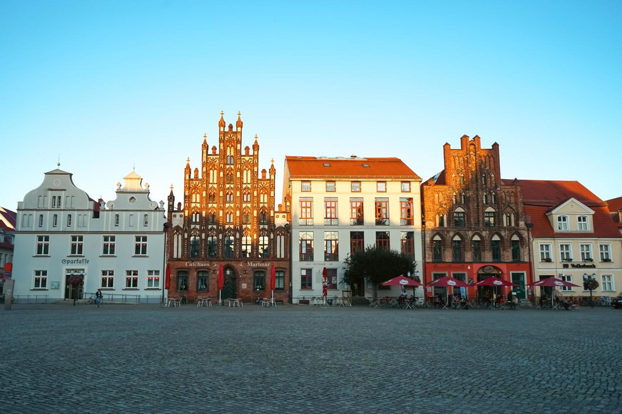 Hotel slube am Yachthafen Greifswald Exterior foto