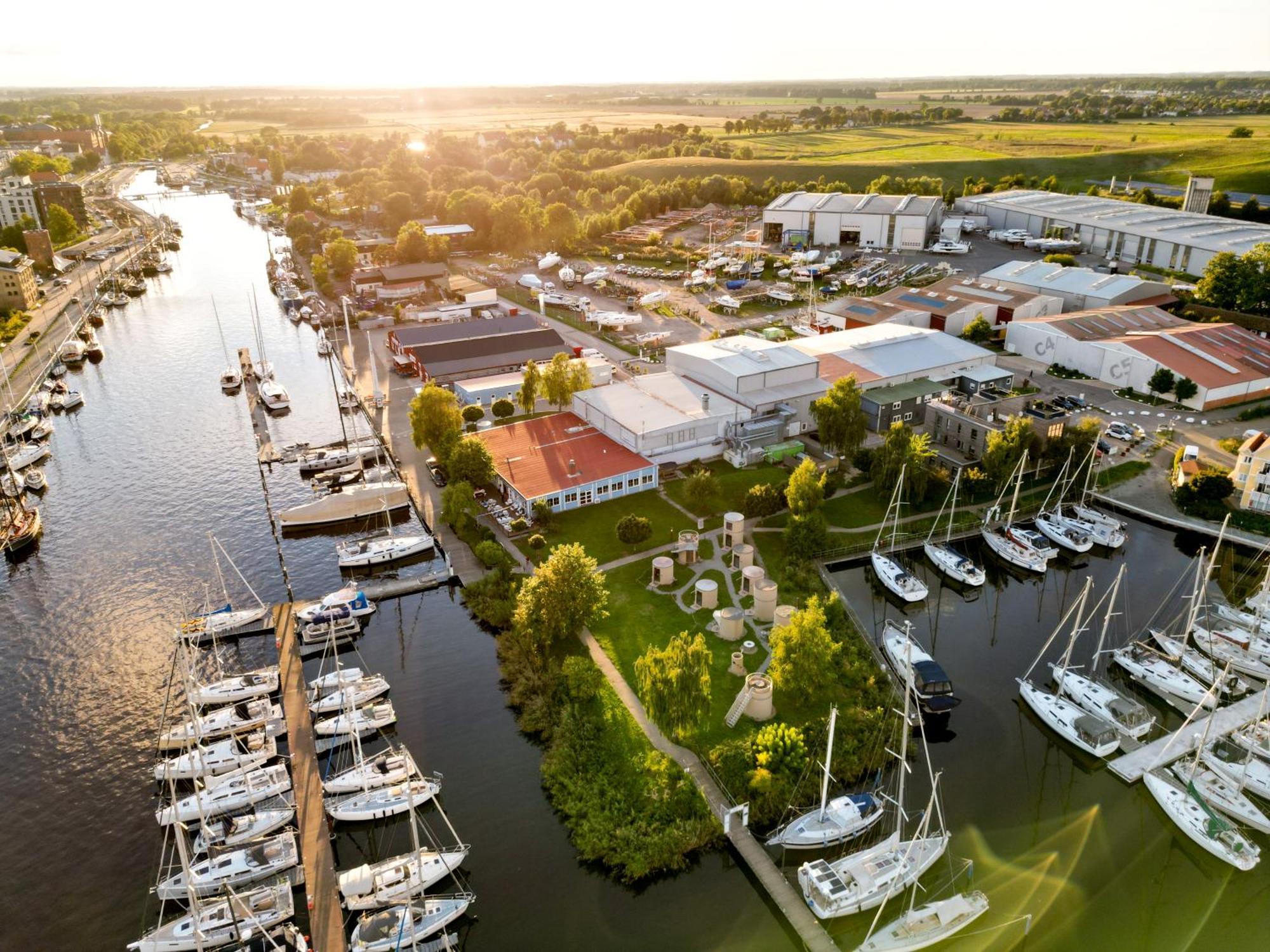 Hotel slube am Yachthafen Greifswald Exterior foto