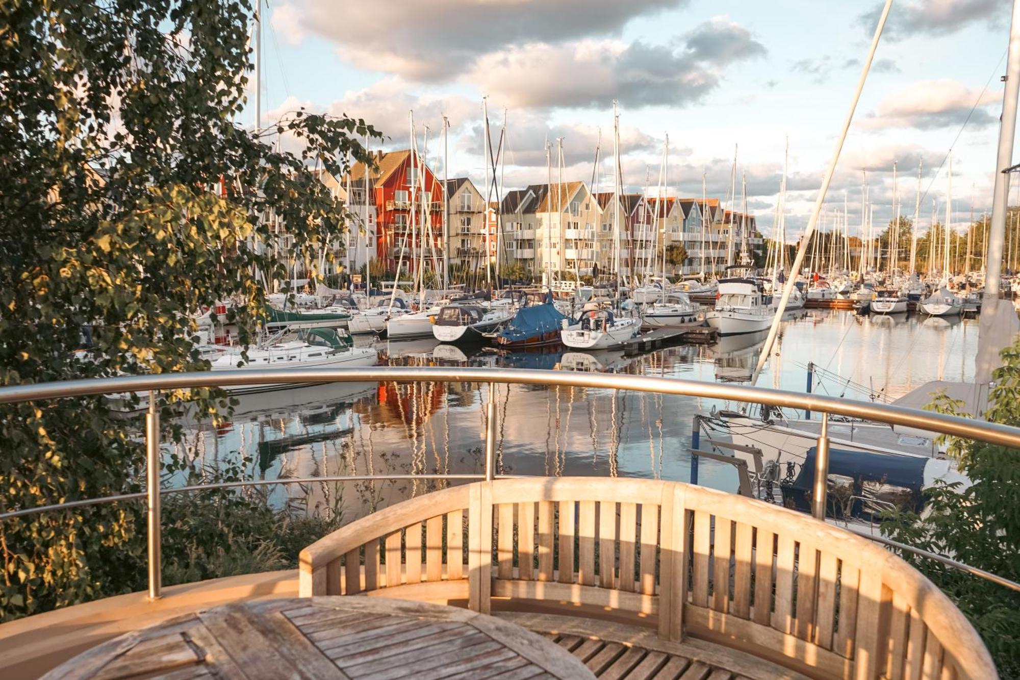 Hotel slube am Yachthafen Greifswald Exterior foto